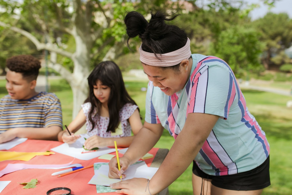 Do Camp Counselors Get Paid? [Salary & Enriching Experiences] AmeriCamp